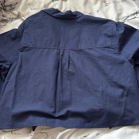 Navy Button-Up Crop Top - Picture 5 of 5